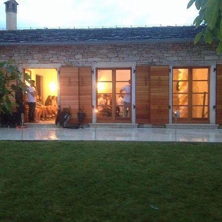 Villa Poropati, Groznjan, Istria - Luxury Countryside Estate For Up To 19 Persons - Large Pool Of 80M2 With Kids Section ภายนอก รูปภาพ