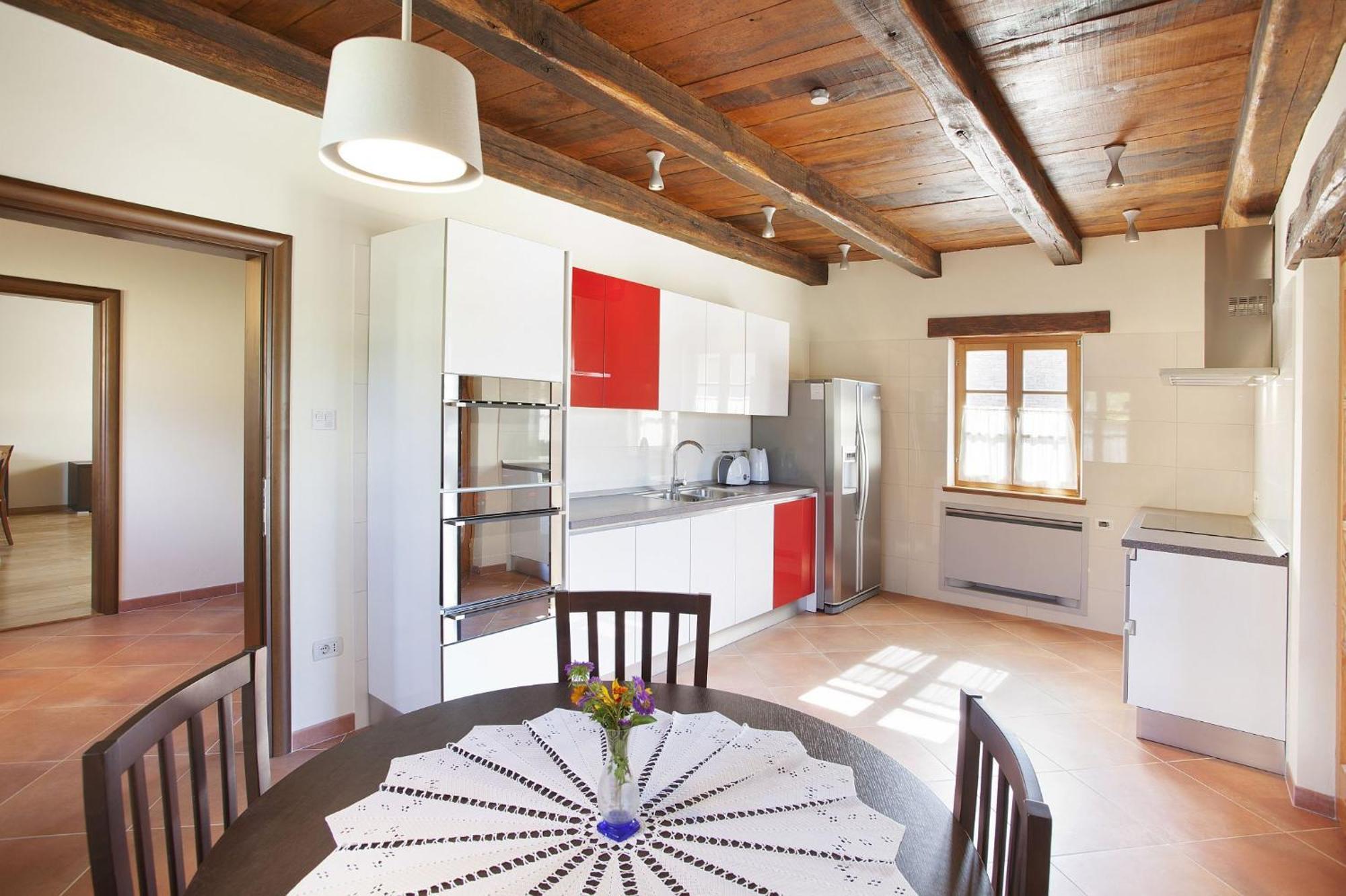 Villa Poropati, Groznjan, Istria - Luxury Countryside Estate For Up To 19 Persons - Large Pool Of 80M2 With Kids Section ภายนอก รูปภาพ