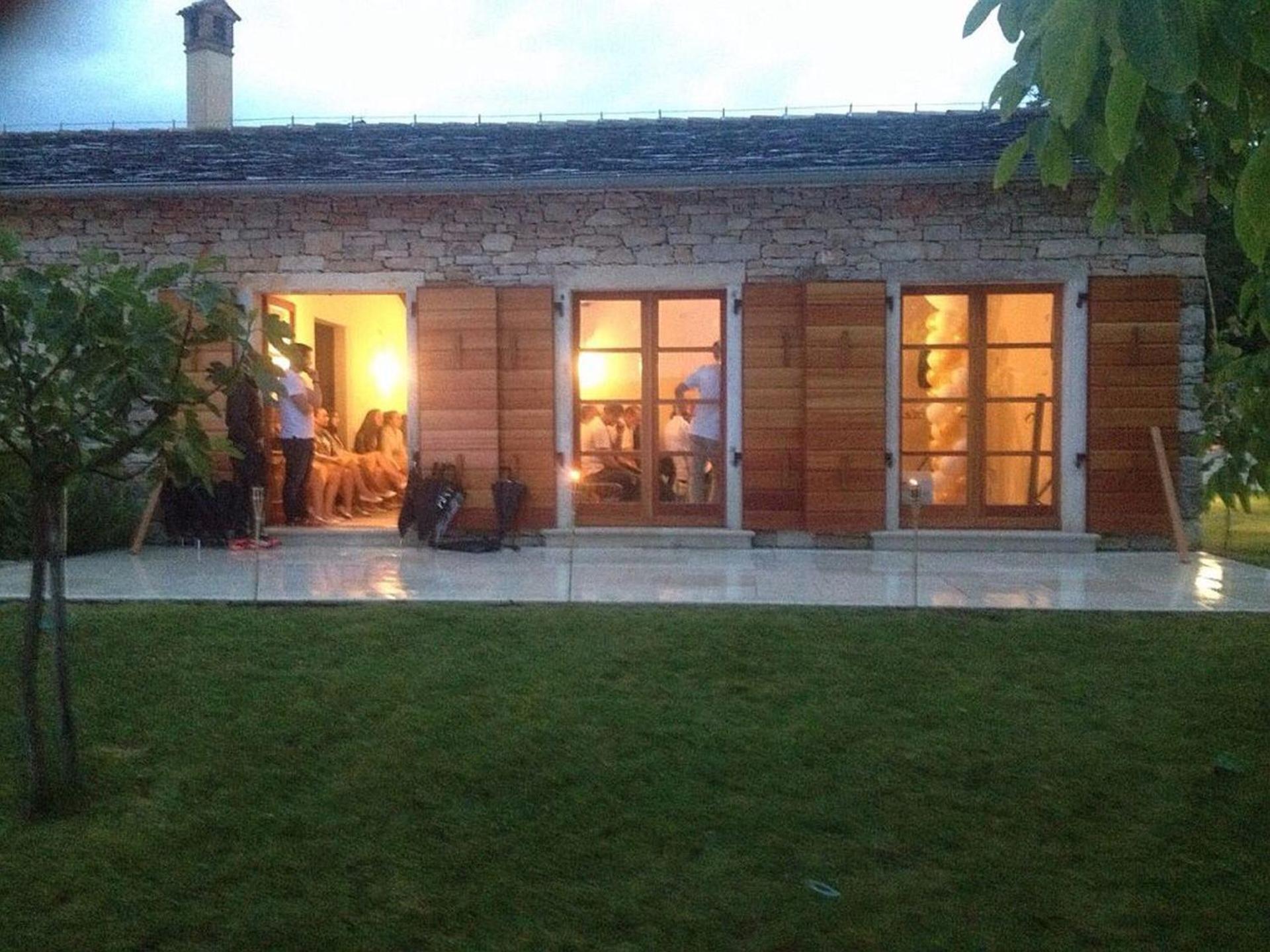 Villa Poropati, Groznjan, Istria - Luxury Countryside Estate For Up To 19 Persons - Large Pool Of 80M2 With Kids Section ภายนอก รูปภาพ