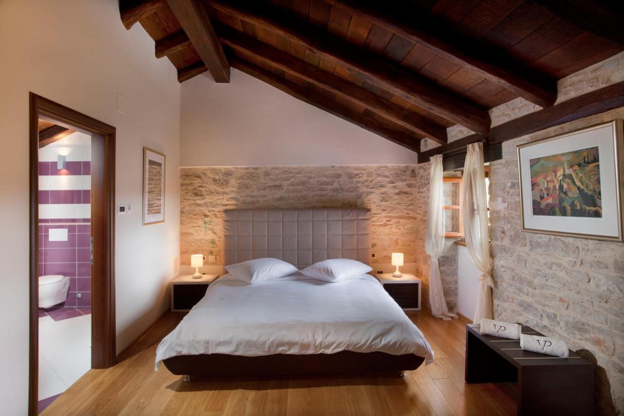 Villa Poropati, Groznjan, Istria - Luxury Countryside Estate For Up To 19 Persons - Large Pool Of 80M2 With Kids Section ภายนอก รูปภาพ